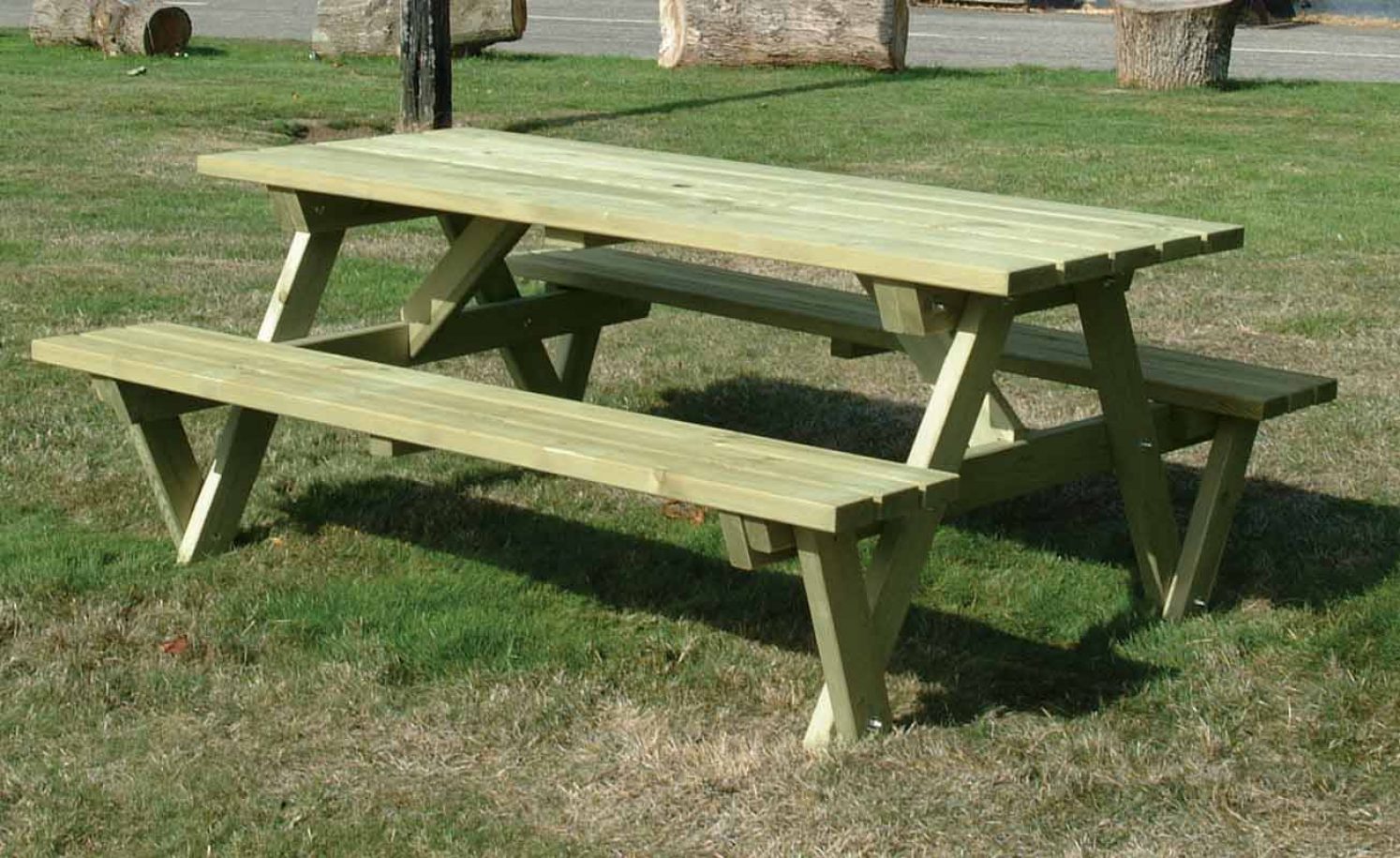 Elite Round Table & Bench Seat Garden Furniture Ashford Kent