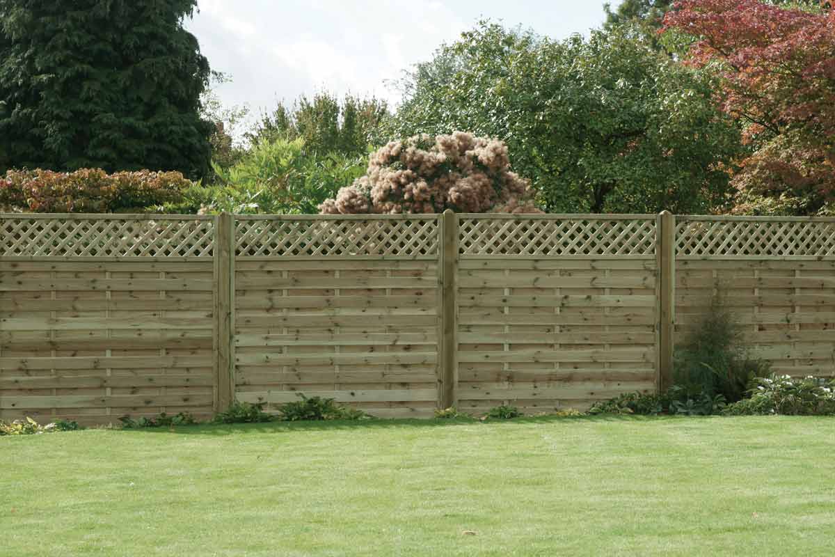 Horizontal Lattice Top Timber Panel Garden Fencing Ashford Kent