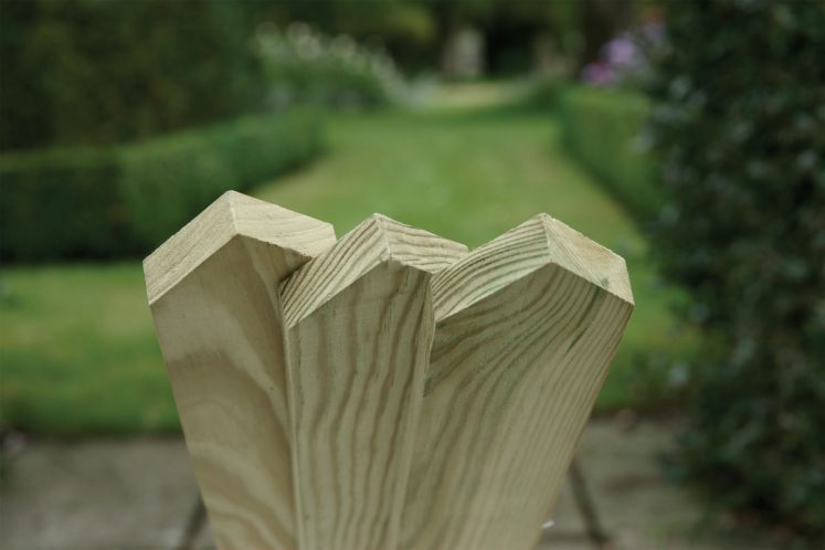 Planed, Pointed Top Picket Pales
