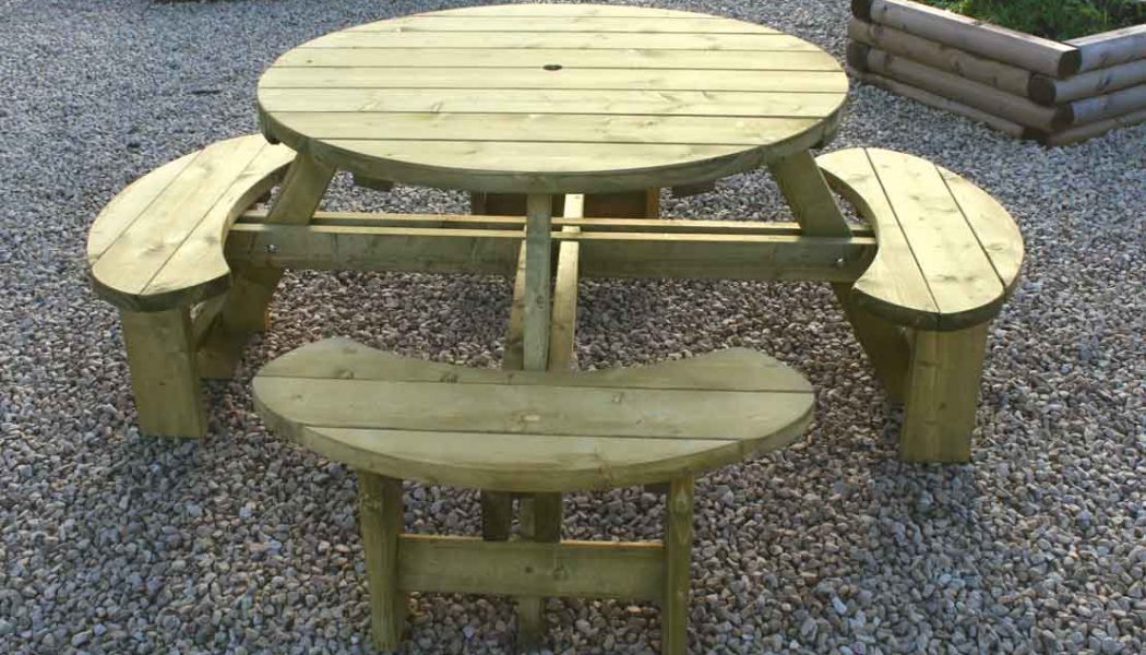 Round Table & Bench Seat