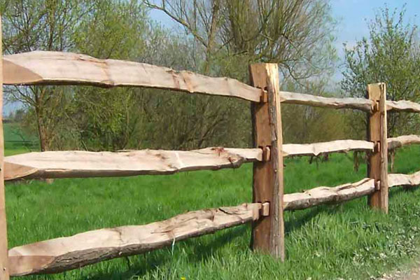 Chestnut Fencing in Ashford Kent