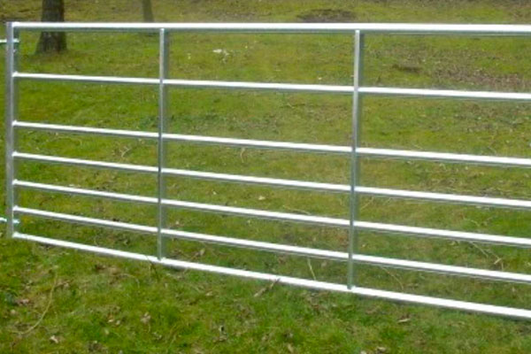 Farmland Metal Gates in Ashford, Kent