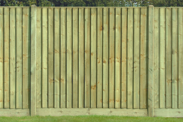 Featheredge Closeboard Fencing