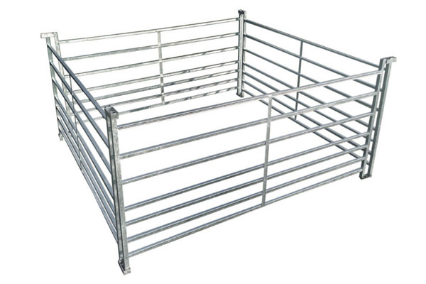 LM Bateman Cattle Hurdles