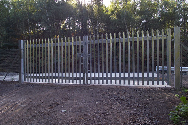 Railway Steel Palisade Fencing Installation